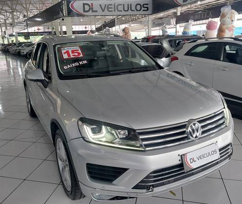 VOLKSWAGEN TOUAREG 4.2 R LINE V8 32V GASOLINA 4P TIPTRONIC VOLKSWAGEN TOUAREG 4.2 R LINE V8 32V GASOLINA 4P TIPTRONIC